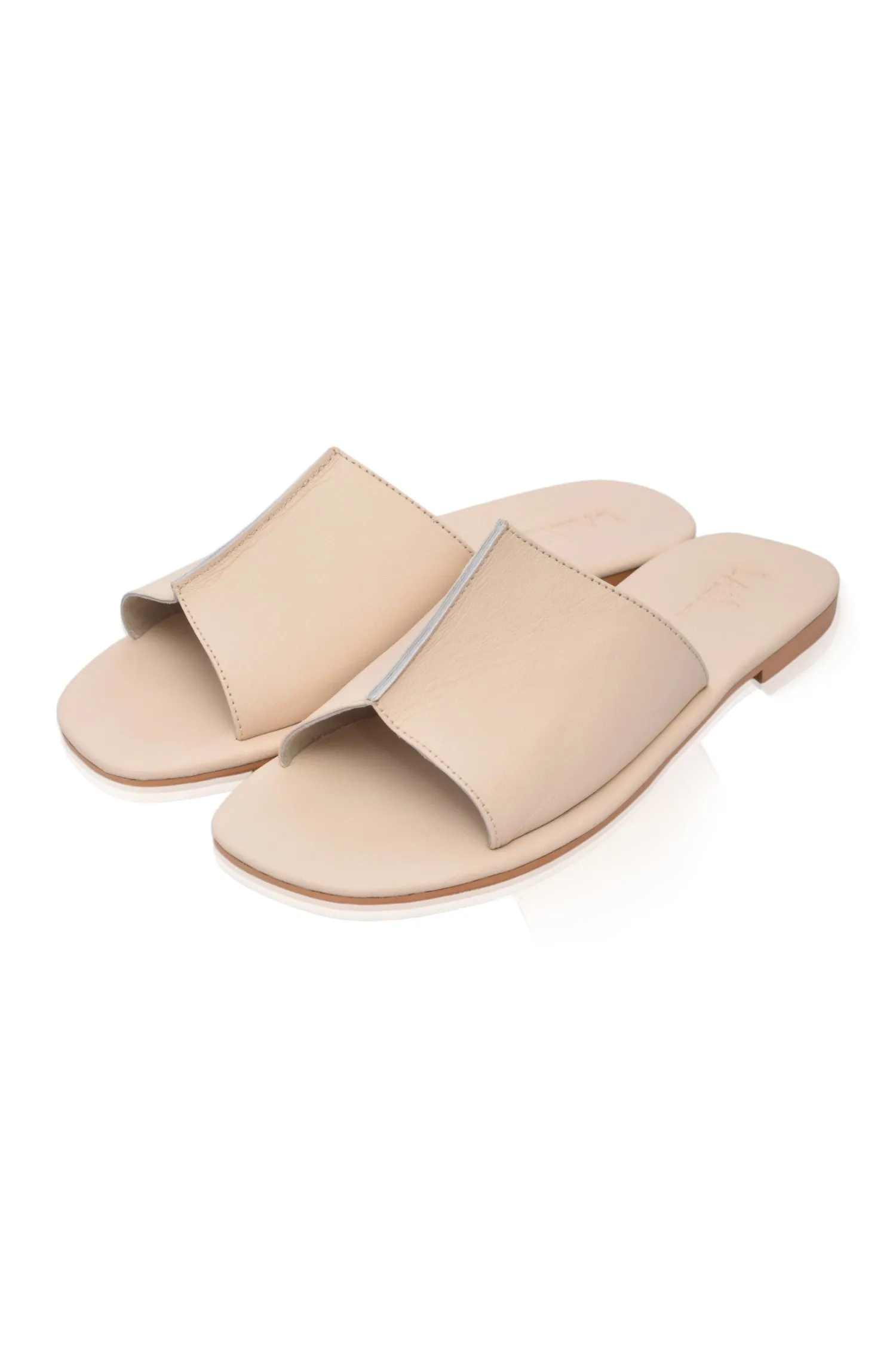 Bilbao Leather Slides (Sz. 4 & 10)