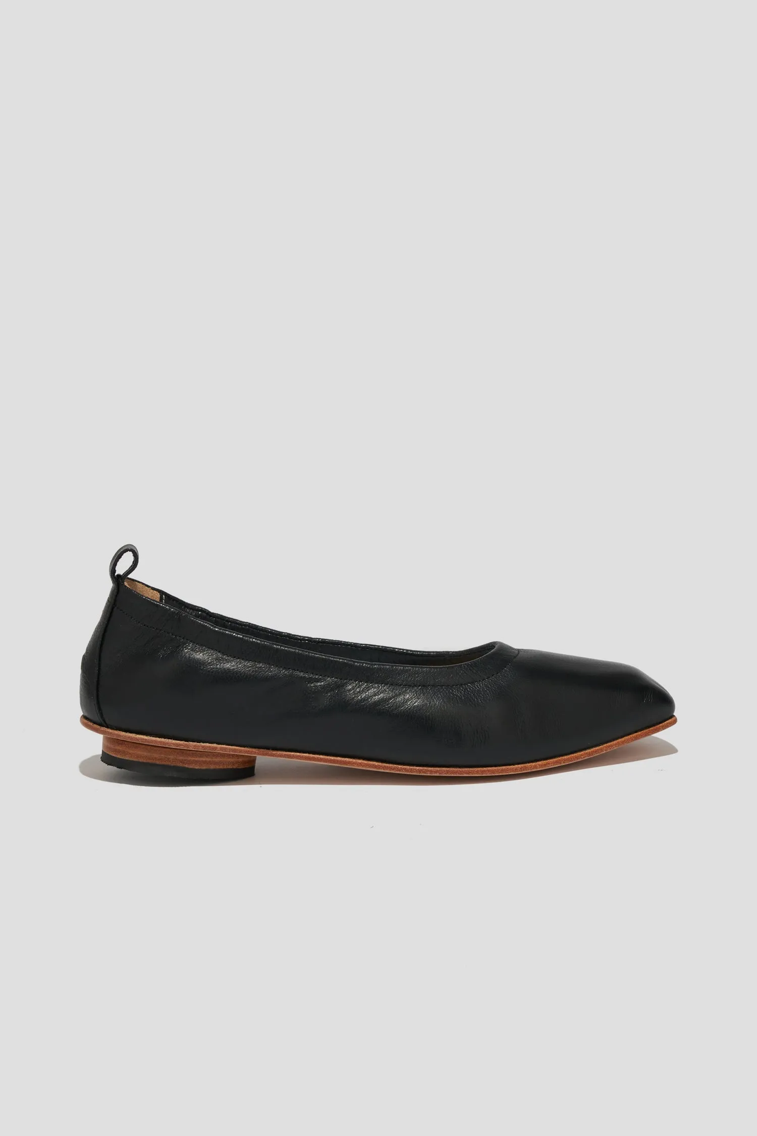 Daria Glove Flat in Black