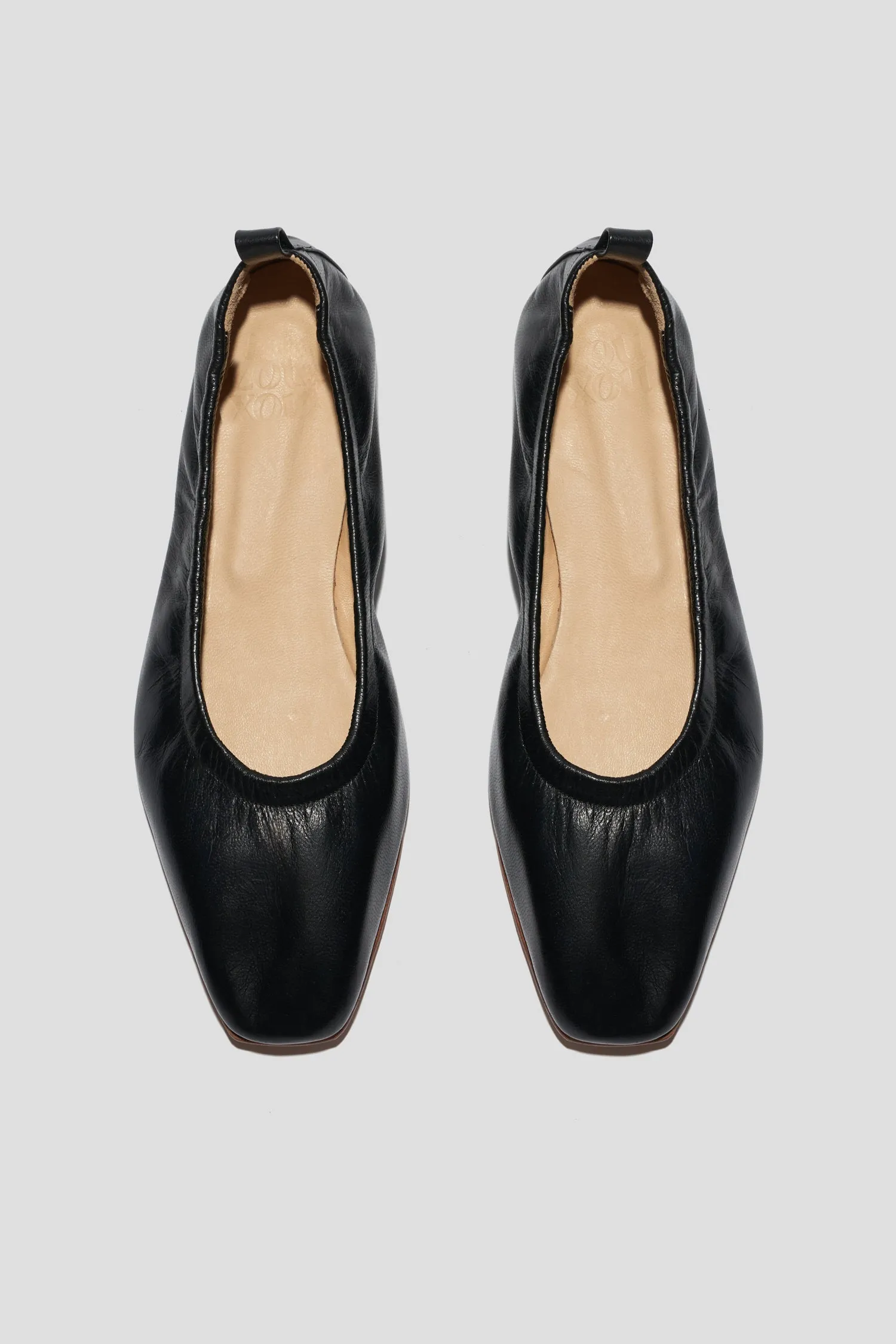 Daria Glove Flat in Black