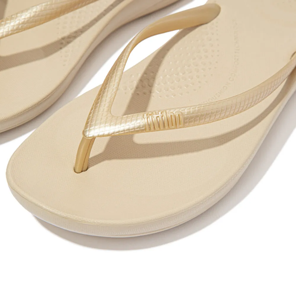 FitFlop iQushion Ergonomic Thongs Gold