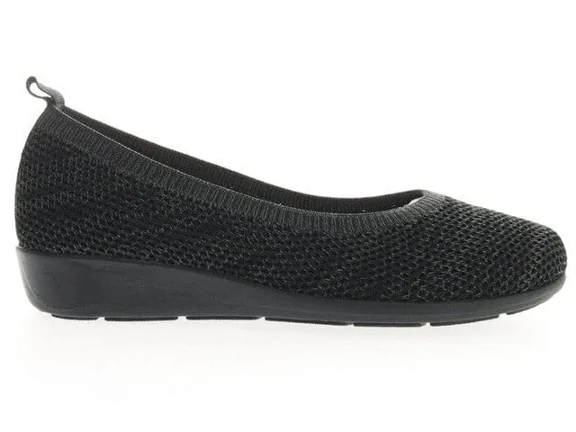 Propet Women's Yen Ballet Flats- Black